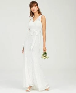 Adrianna Papell Women's Lace V-Neck Satin Sash Gown
