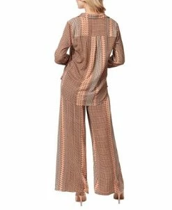 Alternative view of Jessica Simpson Women's Siera Button-Front Popover Shirt