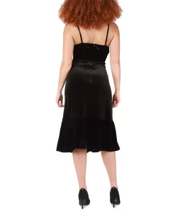 Alternative view of Black Tape Women's Strappy V-Neck Velvet Midi Dress