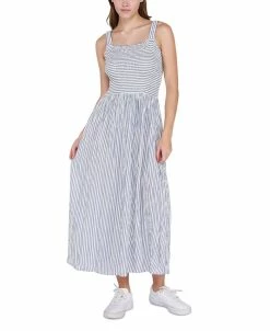 Black Tape Women's Sleeveless Long Smocked Maxi Dress
